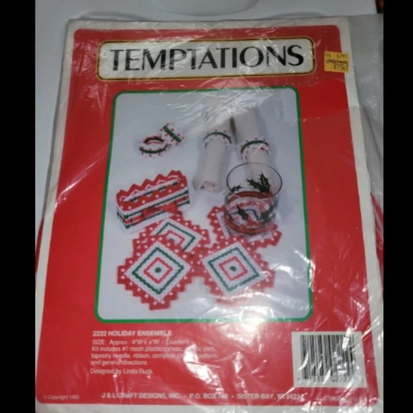 Vintage Temptations Plastic Canvas Holiday Coasters Kit - Picture 1 of 3